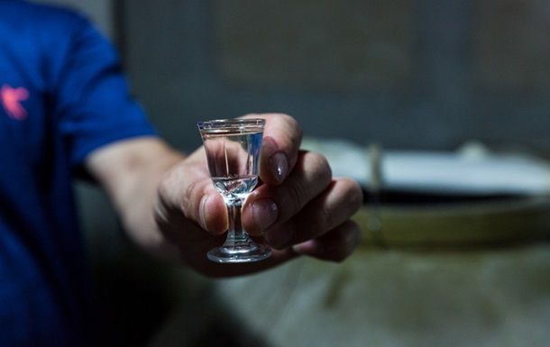 У пьющих мужчин и женщин чаще попадаются разнообразные варианты гена ADH1B. 