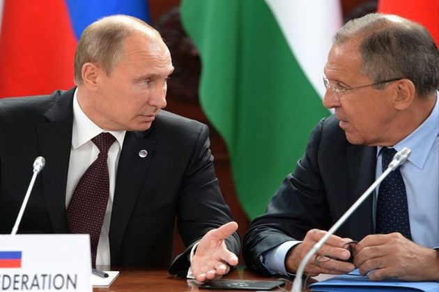 Alţii pun la îndoială asemănarea dintre Putin şi Lavrov şi cei doi pelerini.