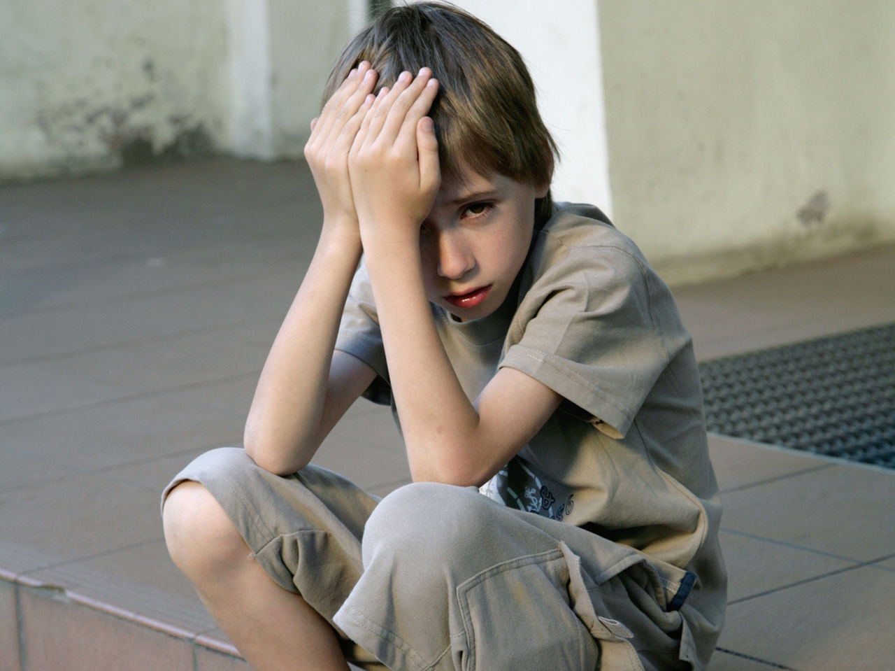 170.000 de copii din Moldova cresc fără părinți care au plecat să muncească peste hotare. Foto: bogheanalina.wordpress.com