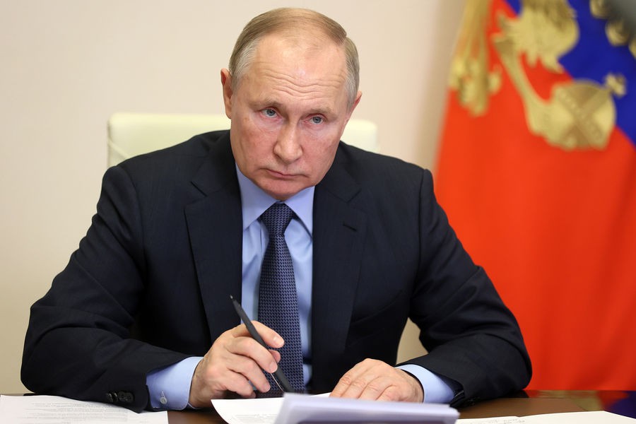 Путин: Накачка Украины оружием НАТО провоцирует ее на эскалацию в Донбассе.