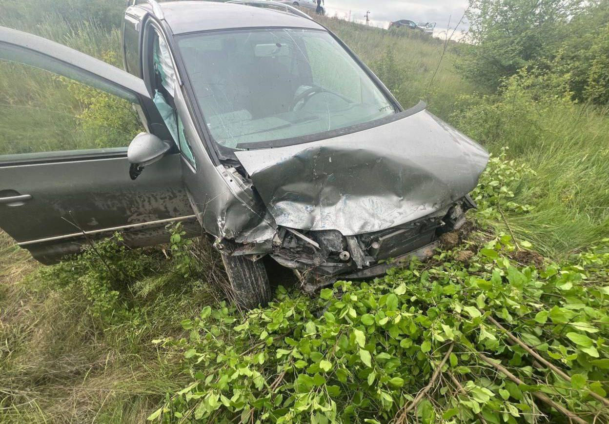 Accident la Căușeni: O persoană a murit, iar alte trei au ajuns la spital.