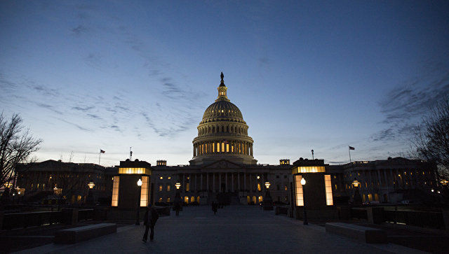 В США конгрессмены пригрозили Трампу усилением санкций против России. Фото: AFP