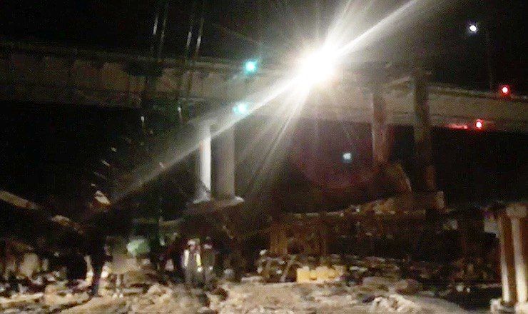 Появилось видео с места обрушения моста в Югре.