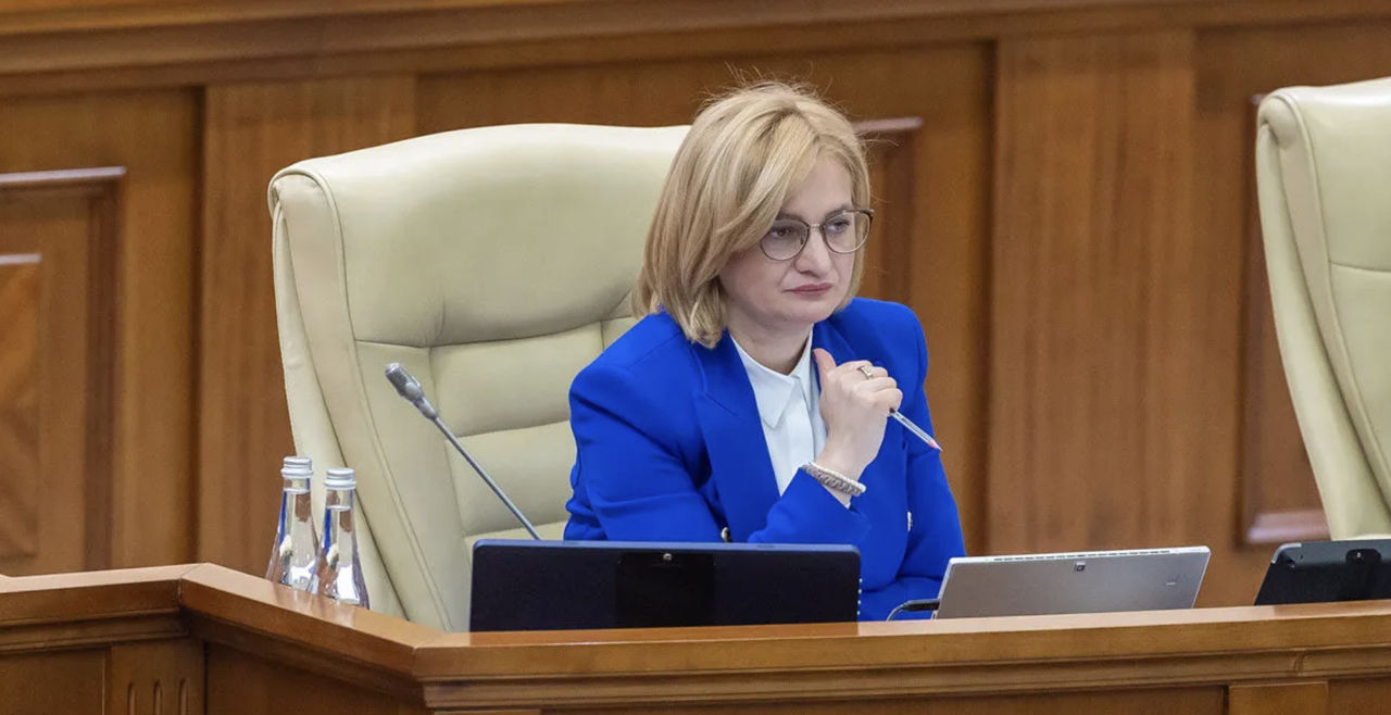 Поправки к госбюджету на 2026 год приняты во втором чтении.