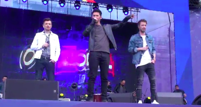 Legendara trupă O-Zone s-a reunit după 12 ani și a urcat astăzi, 9 mai, pe scena din Piața Marii Adunări Naționale.