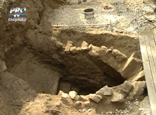 Subteranele Chisinaului scot la surprafata comori nebanuite. Foto: protv.md