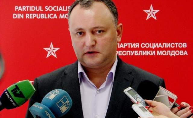 Liderul Partidului Socialist din Republica Moldova (PSRM), Igor Dodon, îi numește pe protestatarii din Kiev …teroriști.