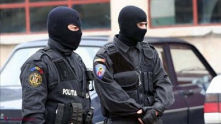 Dacă vor fi găsite vinovate, persoanele vizate în acest dosar riscă între doi și șase ani de închisoare.