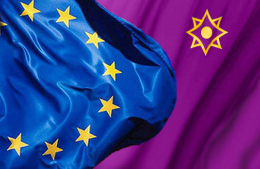 Un an în urmă cifrele se prezentau invers: 44 % susțineau aderarea la UE, iar 37% - la UV.