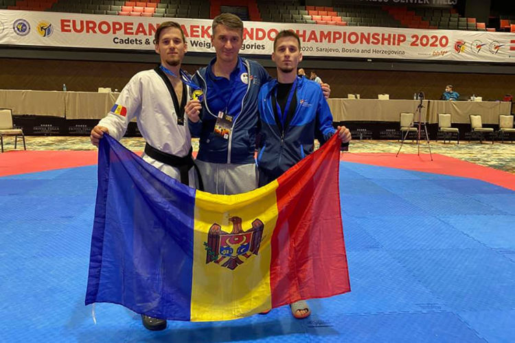Степан Димитров завоевал бронзу на чемпионате Европы по тхэквондо.
