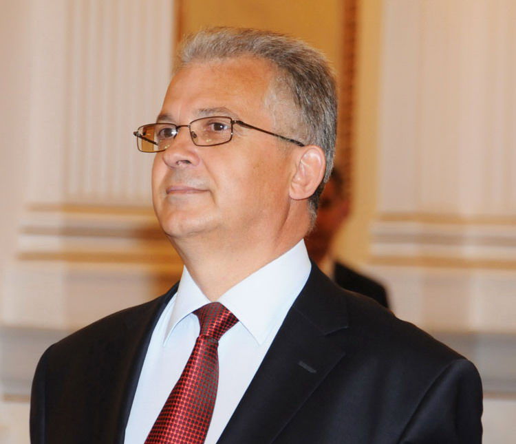 Membrii Comisiei securitate îl cheamă la audieri pe şeful de la SIS. Foto: elldor.info