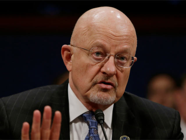 Глава Нацразведки США выступил за поставки оружия Украине, несмотря на угрозу эскалации.