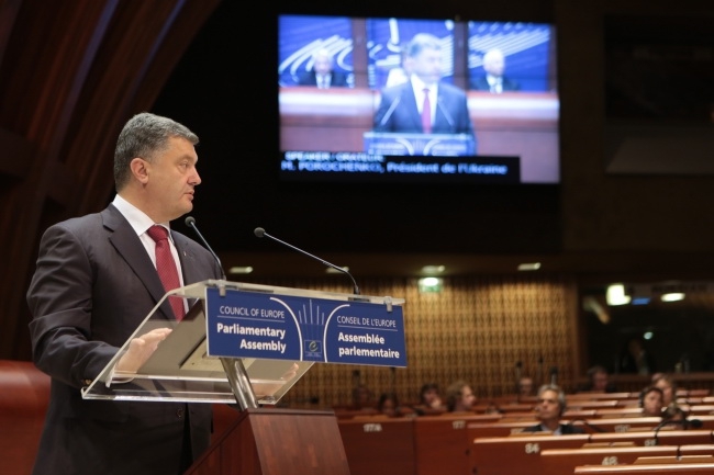 "Друг Молдовы", президент Украины Петр Порошенко намерен ликвидировать "молдавский" из перечня региональных языков.