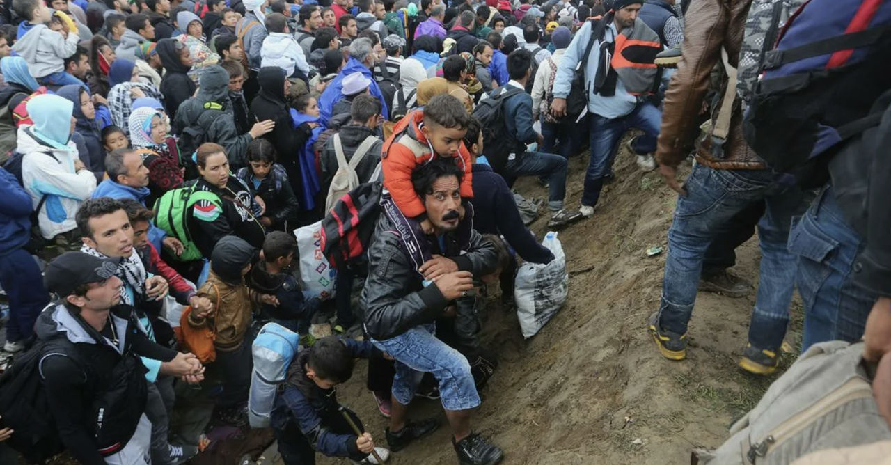 Europa înregistrează o scădere a fluxului migrațional după un deceniu de creștere.