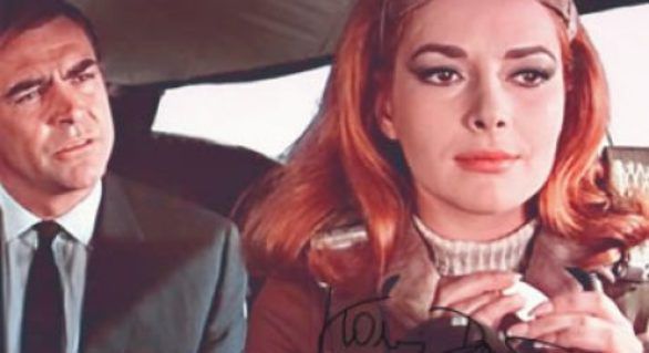 Doliu în lumea cinematografiei; A murit o celebră Fată Bond