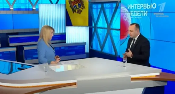 Вице-спикер, исполнительный секретарь ПСРМ Влад Батрынча.