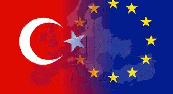 Turcia nu ţine cont de „linia roşie” a Europei în ceea ce priveşte libertatea presei, a declarat marţi prim-ministrul Binali Yildirim.