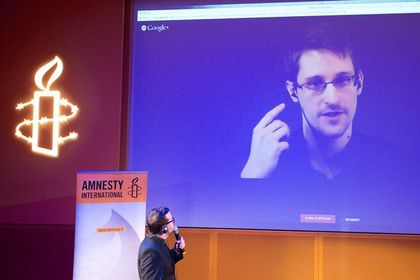 Сноуден находится в Москве с 23 июня 2013 года. Фото: Charles Platiau / Reuters