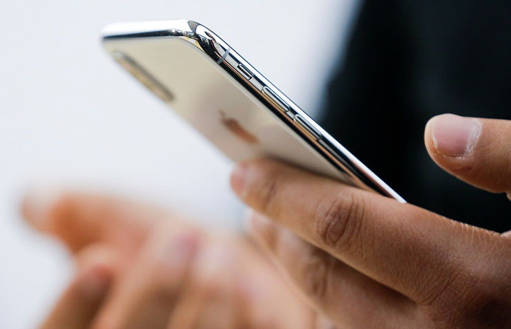 Apple сообщила о новом снижении продаж iPhone. Фото: Reuters