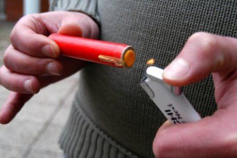 Мужчина хотел устроить для близких красивое зрелище, но петарда взорвалась у него в руке. Фото: kremenchugtoday.com.ua