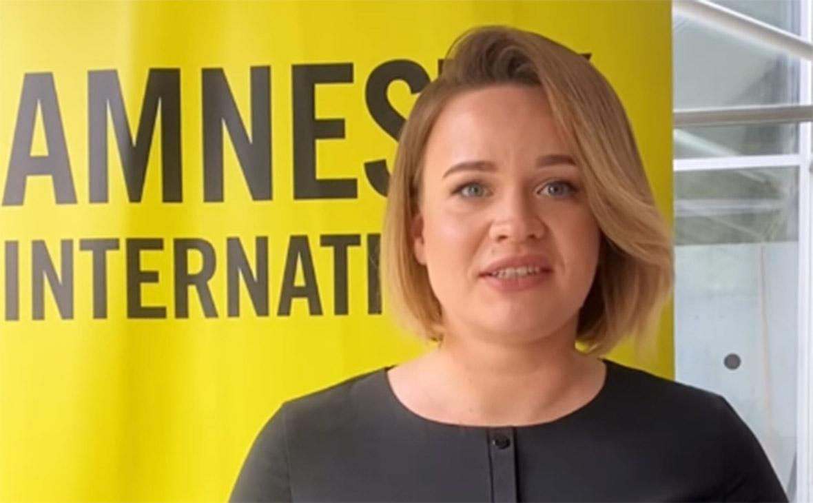 Директор украинского офиса Amnesty International уволилась после скандальной публикации.