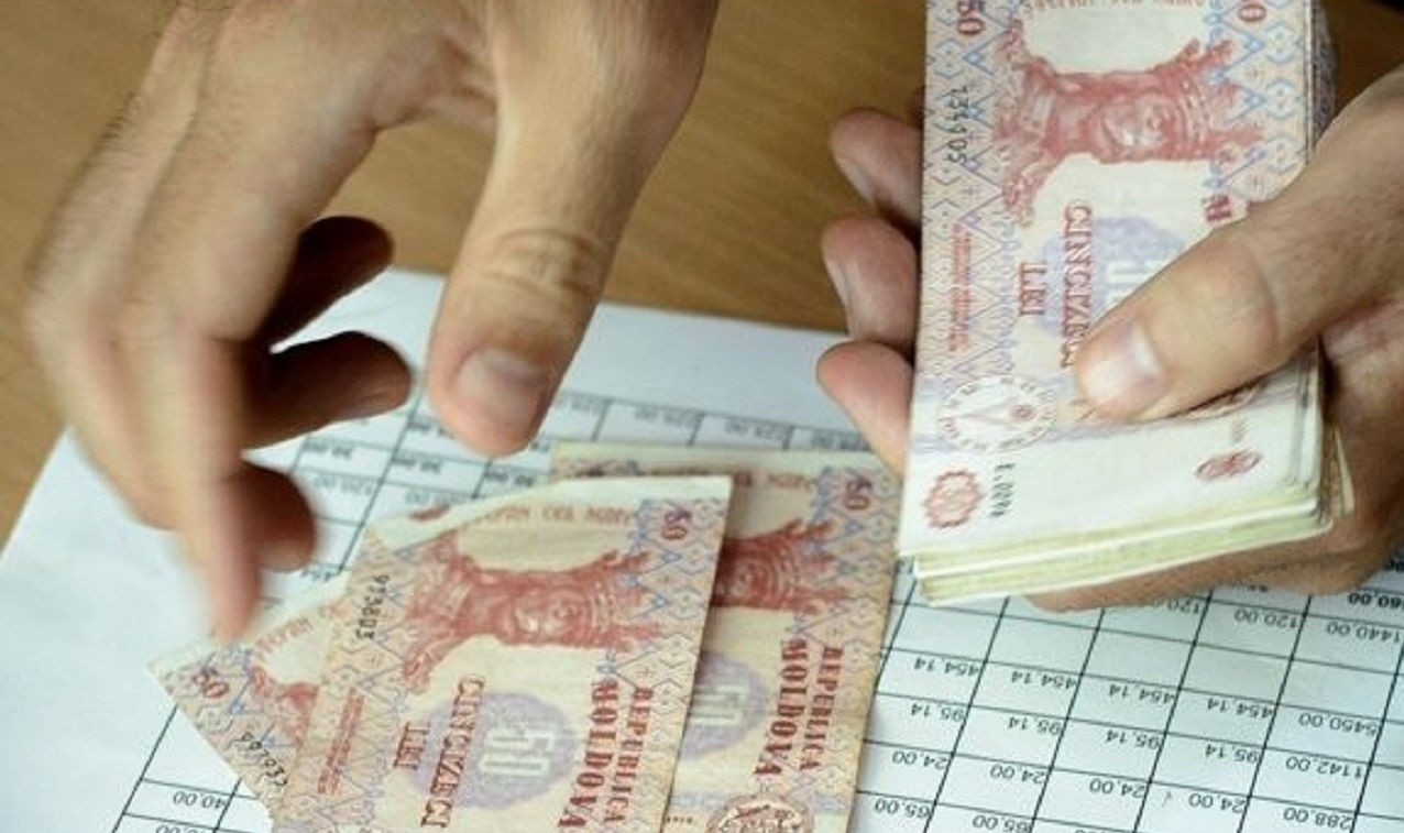 В Молдове удостоенные госнаград граждане смогут получать именные пособия.