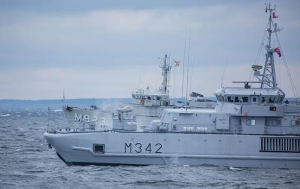 В Эстонию прибыли восемь минных тральщиков НАТО.