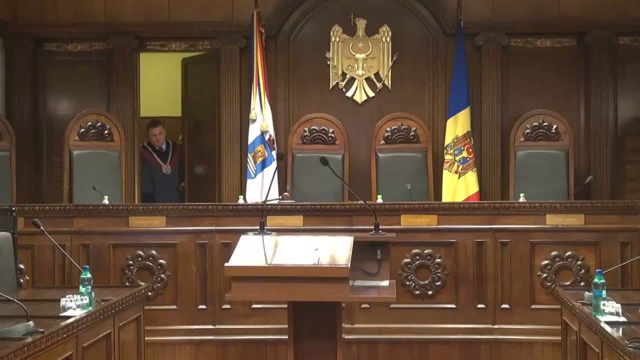 Правительство организует конкурс на вакансию судьи Конституционного суда.