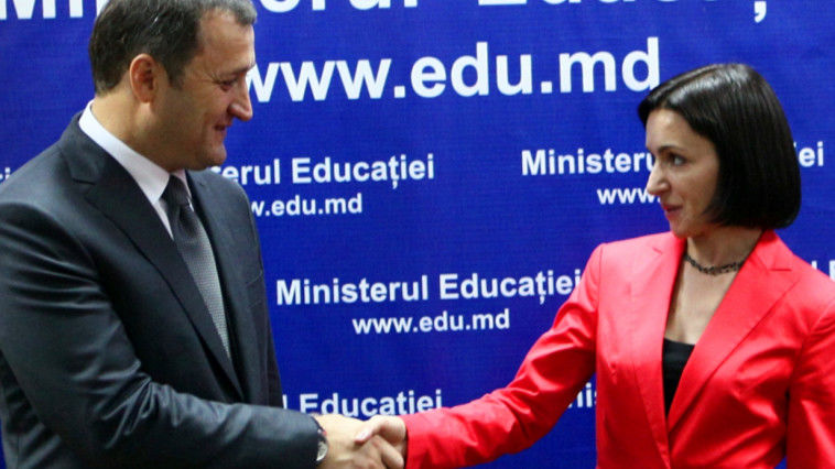 Fostul prim-ministru Vlad Filat lasă de înțeles că a votat pentru Maia Sandu în cadrul primului tur al alegerilor prezidențiale. Foto: elldor.info