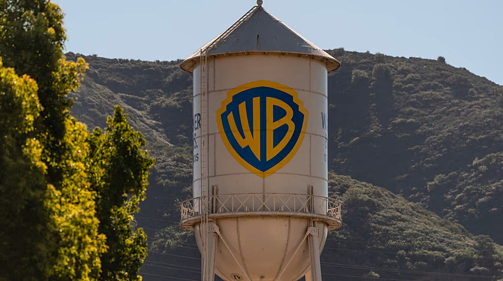 Активистский фонд Ancora пытается сорвать сделку Netflix по покупке студий Warner. Фото: AP/Jae C. Hong