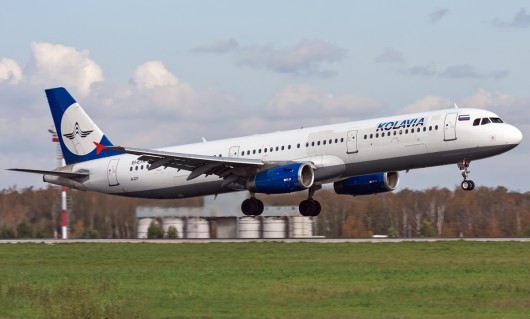 Aeronava urma să ajungă în această după-amiază la Chișinău. Potrivit presei ruse, avionul a suferit defecțiuni tehnice la un motor.