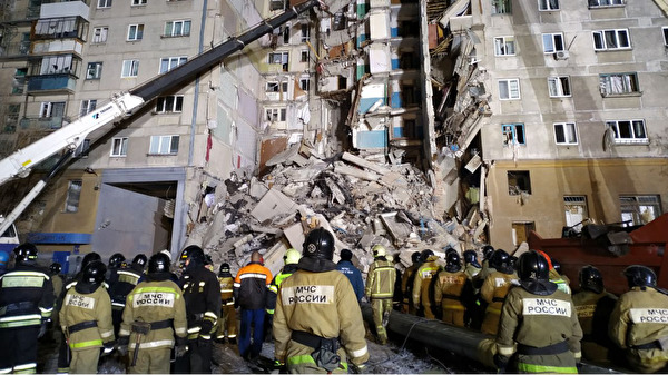 Под завалами в Магнитогорске могут находиться около 40 человек.