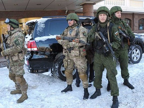 За три года противостояния на Украине более 9,8 тыс. человек погибли.