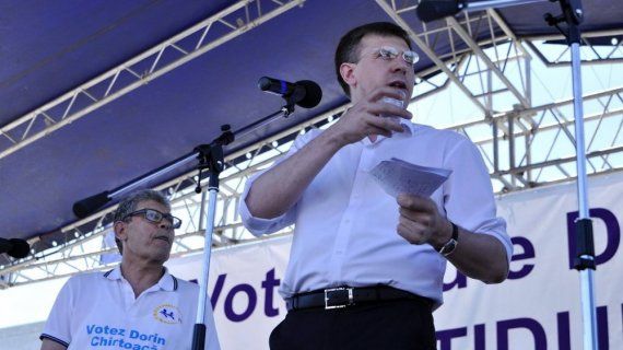 Заявления, вызвавшие протест, Киртоакэ сделал в понедельник, после того как стало известно о его победе на выборах.