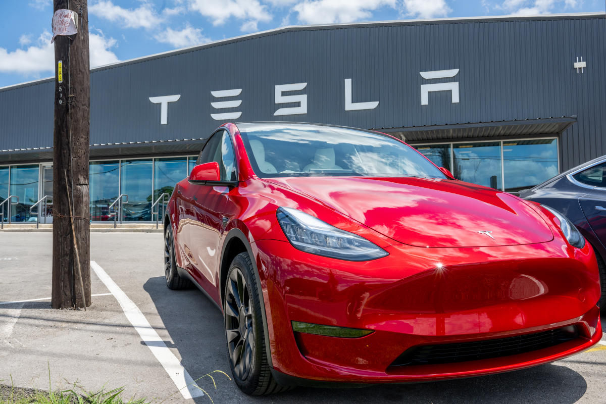 Генпрокуратура Калифорнии проверит Tesla из-за проблем с автопилотом и ложной рекламы.