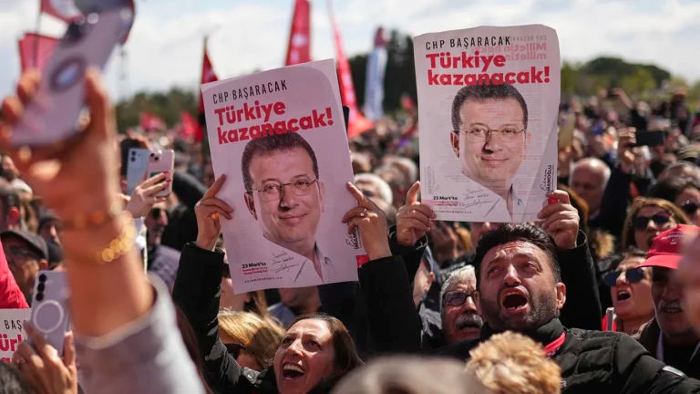 Principalul rival al lui Erdoğan a fost lipsit de titlul de master.