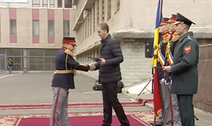 Cu discursul scris, Sturza a felicitat orchestra prezidențială
