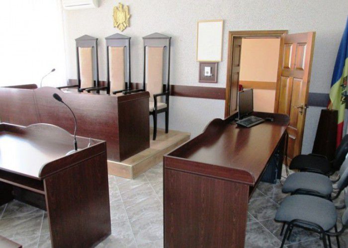 Judecătoria Briceni a condamnat trei persoane la doar un an de închisoare pentru omorul unui bărbat. Foto: bizlaw.md