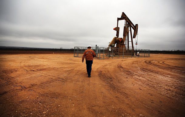 Ранее Всемирный банк прогнозировал рост цены на нефть до $55 в текущем году.