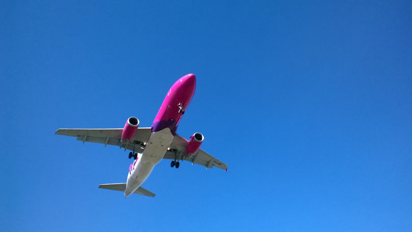Un avion al companiei Wizz Air a solicitat o aterizare de urgență pe Aeroportul din București.