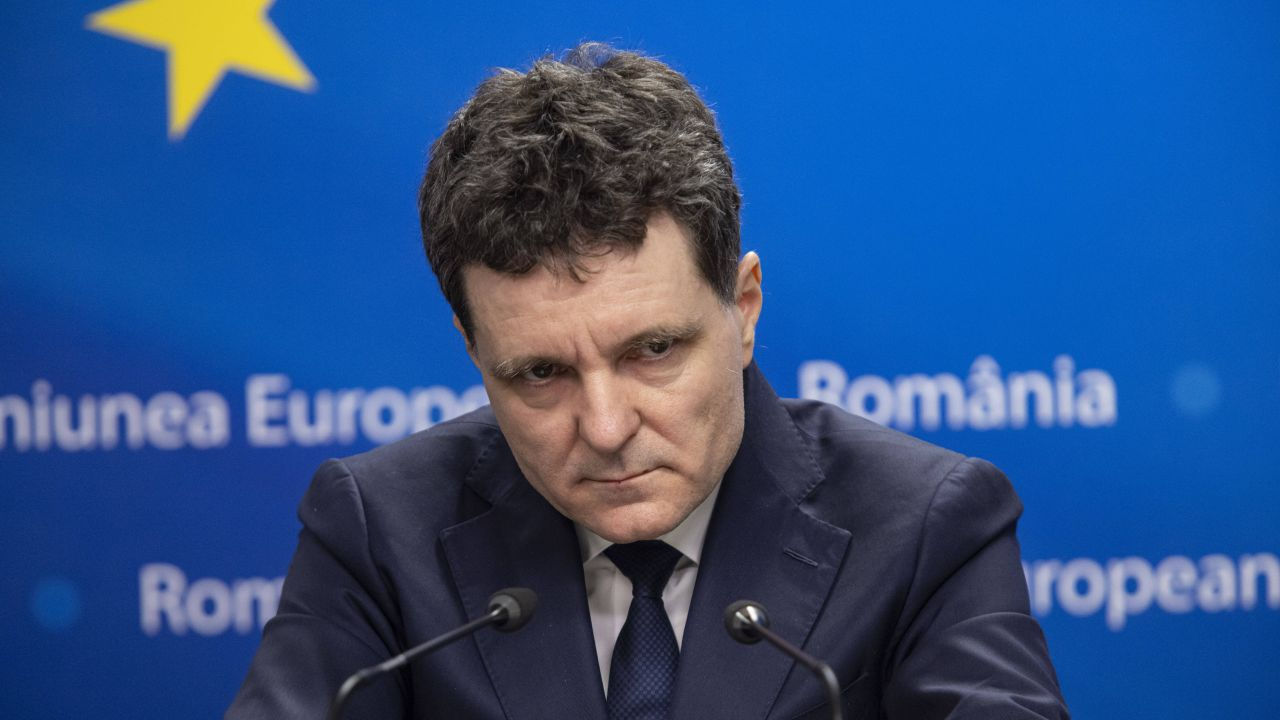 Президент Румынии призывает к единству в правительстве на фоне слухов об отставке премьера.