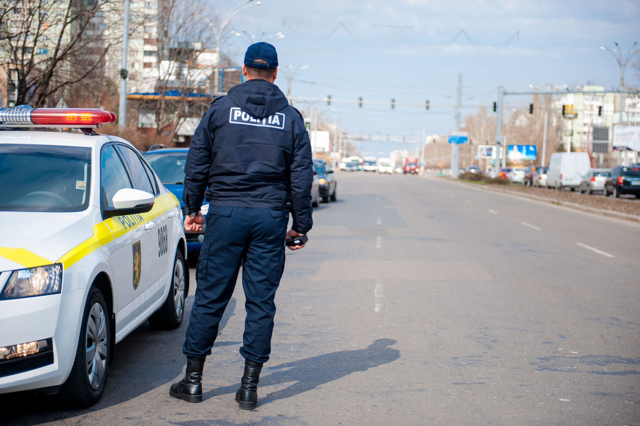 Служба InfoTrafic призывает водителей адаптировать скорость движения согласно предписаниям ПДД.