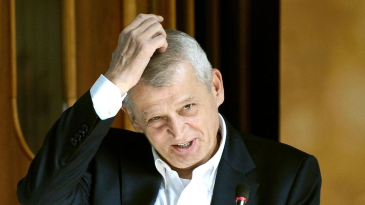 Бывшего мэра Бухареста, осужденного за коррупцию, задержали в Греции.
