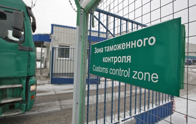 Сегодня в Новороссийске начали задерживать грузы из Турции.