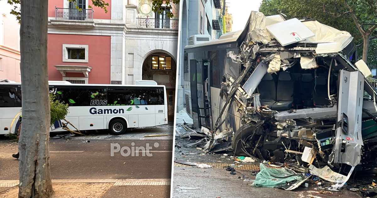 В Испании автобус врезался в здание, пострадали более 40 человек.
