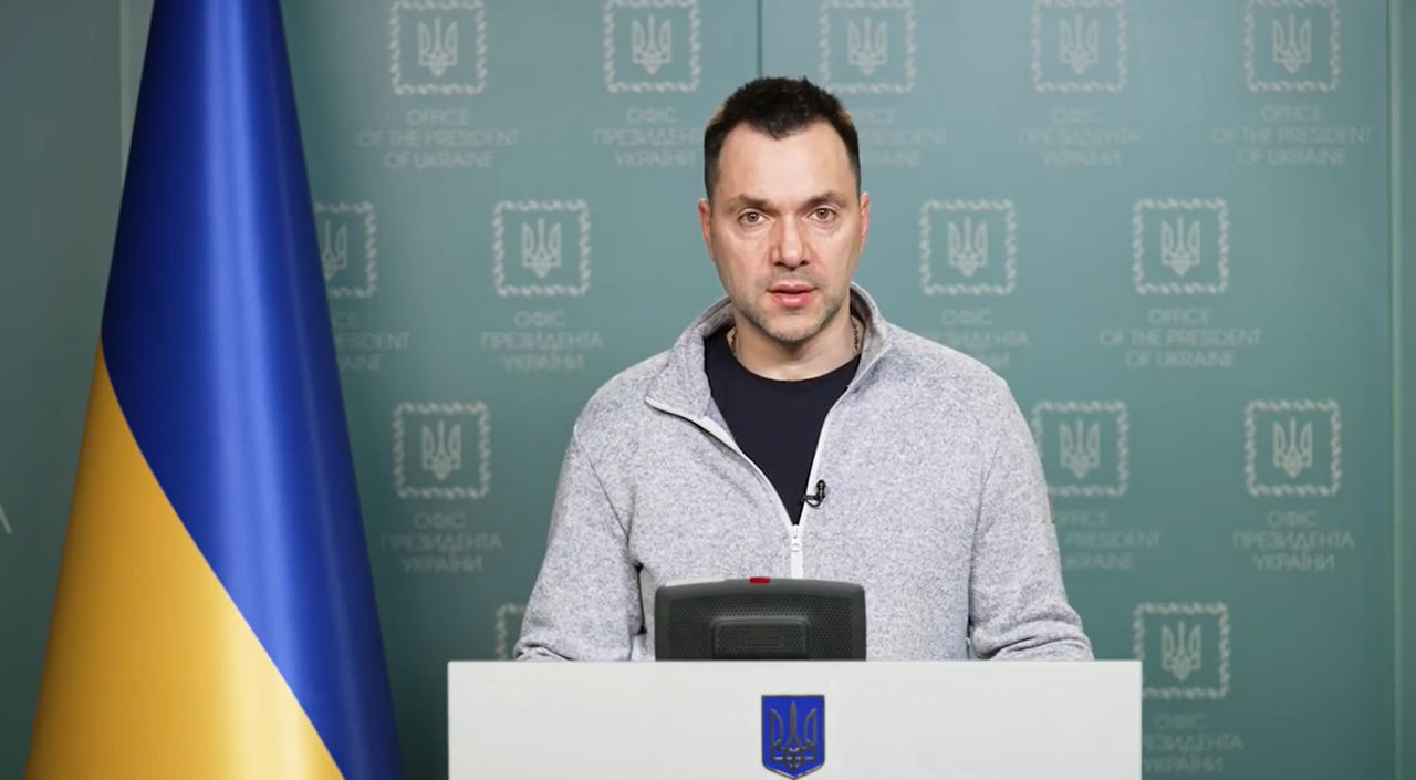 Арестович: Деблокада Мариуполя - это тяжелая проблема.