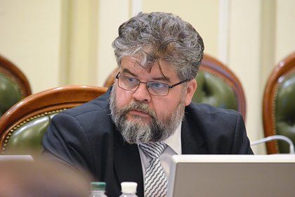 Попавший в секс-скандал украинский депутат обвинил журналистов в уголовщине.