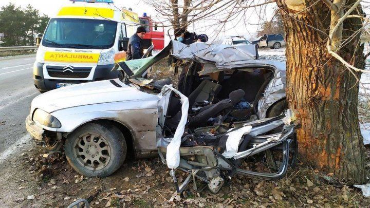 Страшная авария в Сынджерейском районе: погибла 20-летняя девушка.