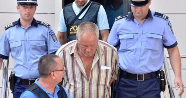Адвокат Динкэ: Он думал, что Луиза и Александра были проститутками.