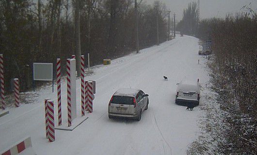 На пункте Тудора разрешено движение только больших машин и фур.